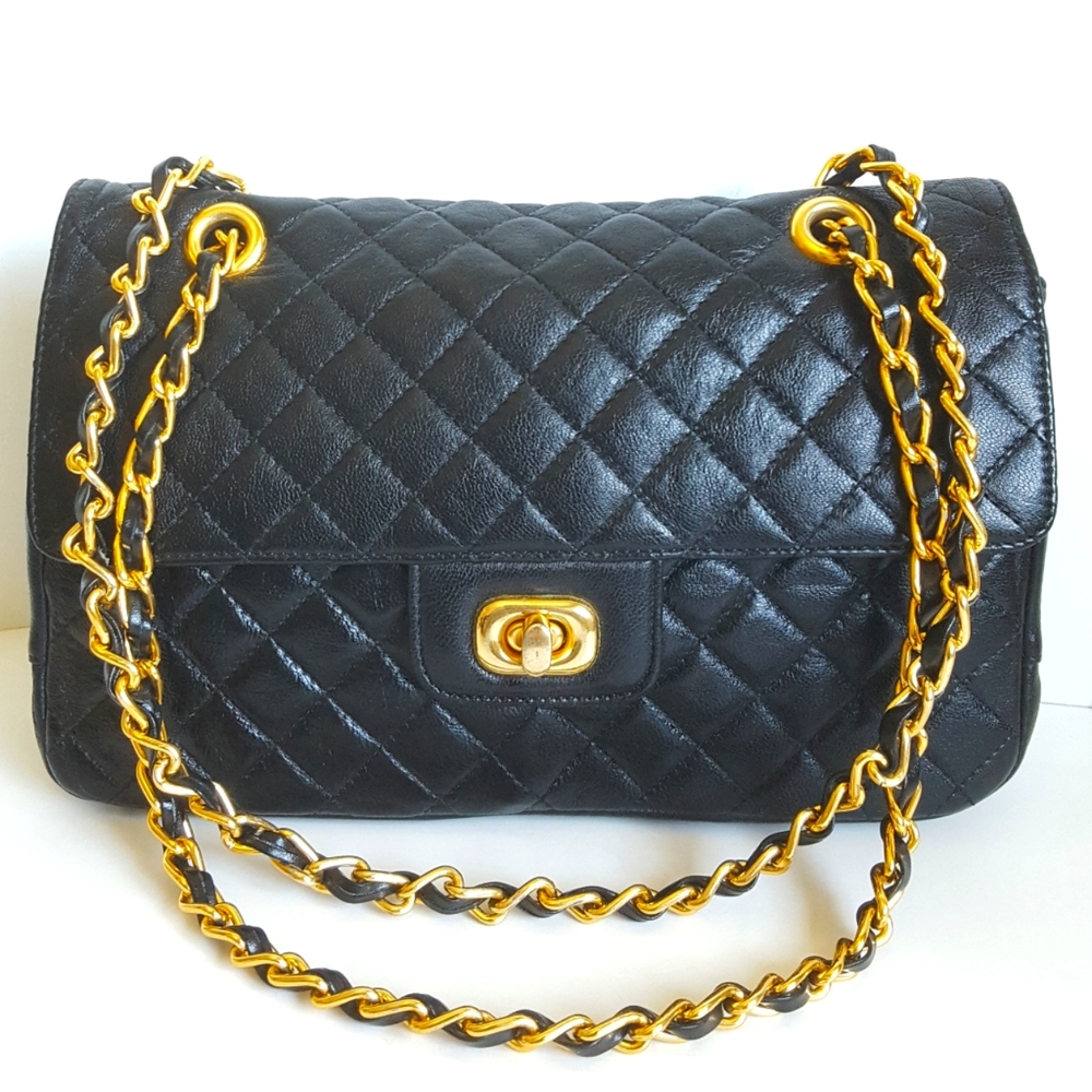 Quilted Leather Front Flap Chain Bag 😍 Medium 💕